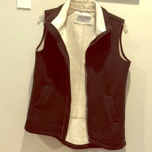 Black/Gray Betsy Johnson Performance Vest